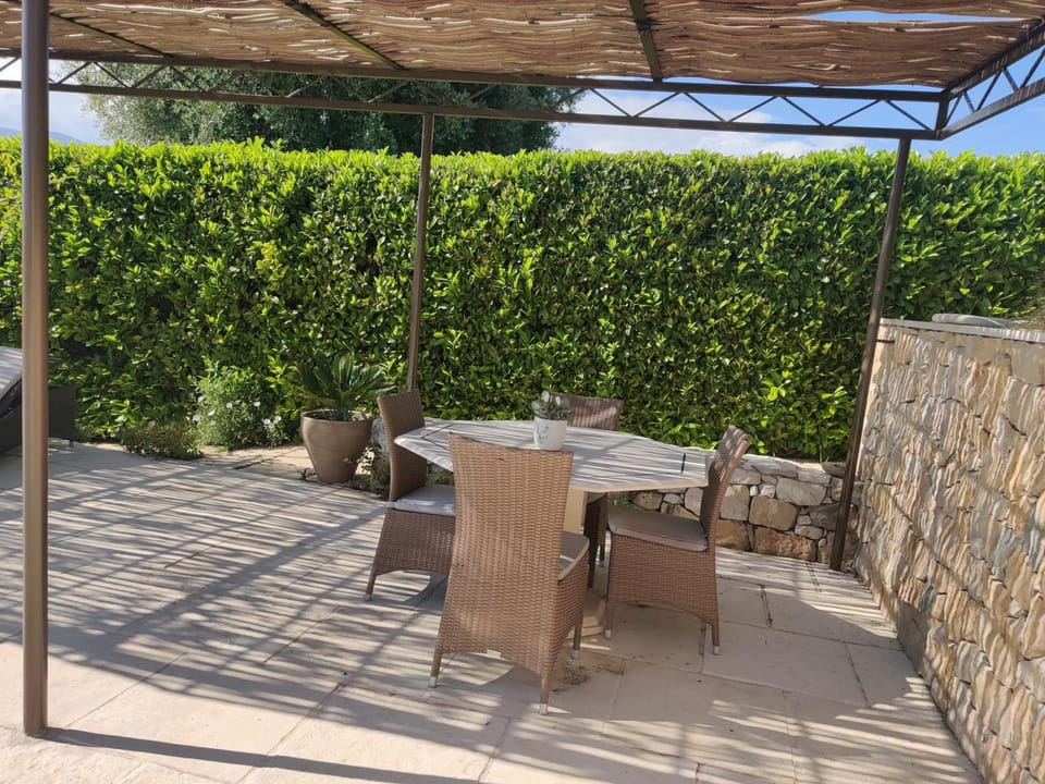 Les collines de St Paul Bed and Breakfast in Saint Paul de Vence
