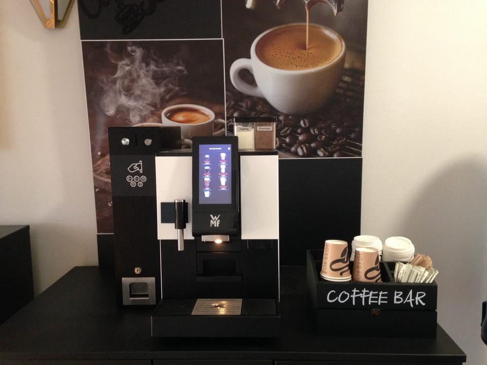 Hotel Alsterquelle 24h Check-in, Free Parking and WiFi Hotel in Schleswig-Holstein