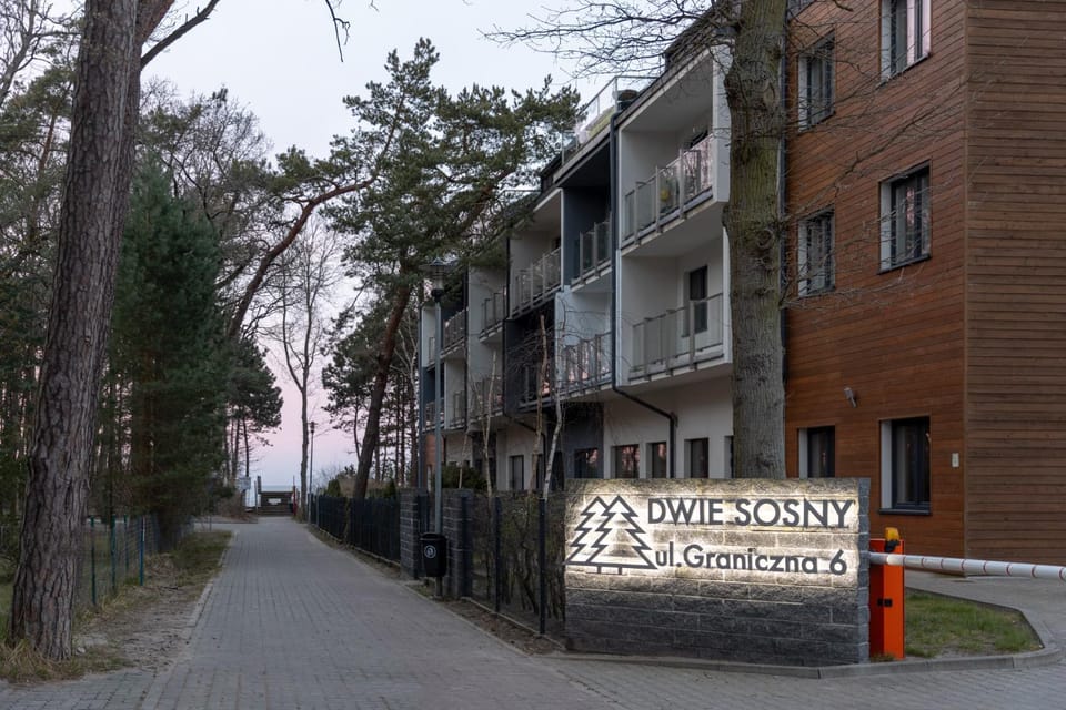 Property building, Neighbourhood, Street view