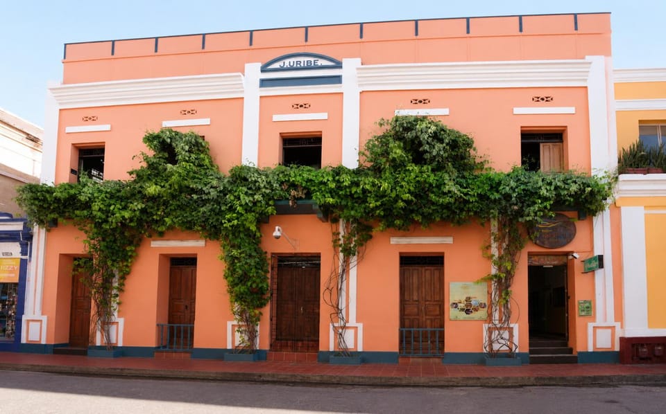 Property building, Facade/entrance