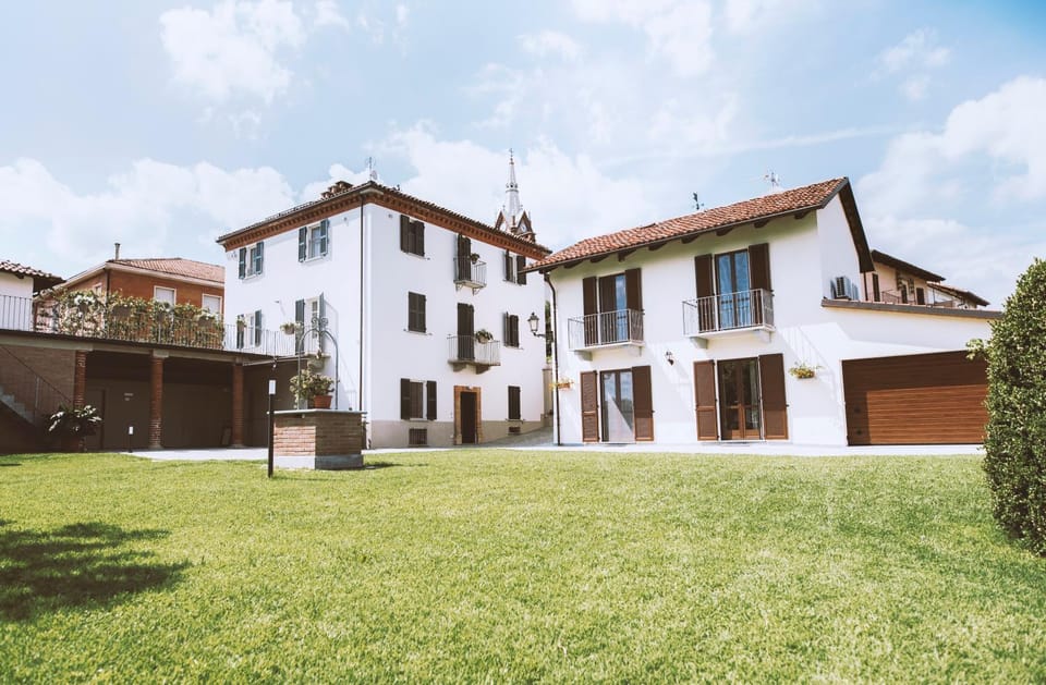 Facade/entrance, Garden, Garden view