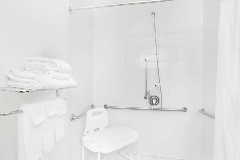 Bathroom, Photo of the whole room, On site, ADAM