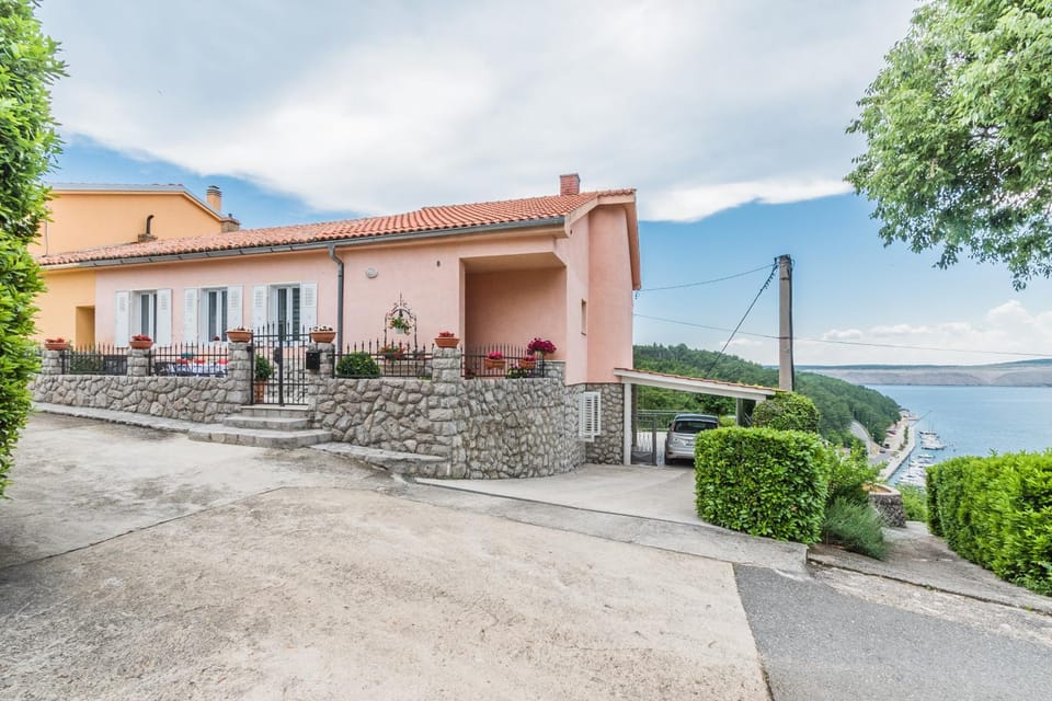 Property building, Sea view