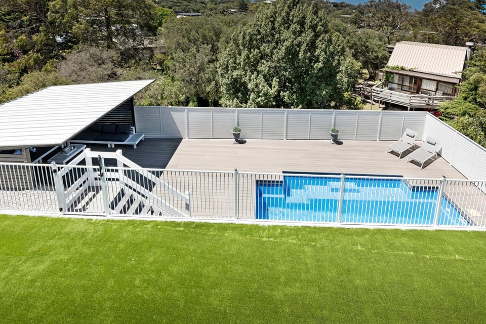 Pool view, Swimming pool