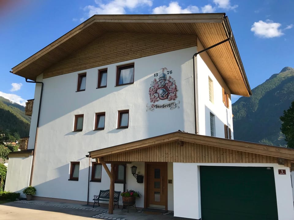 Property building, Day