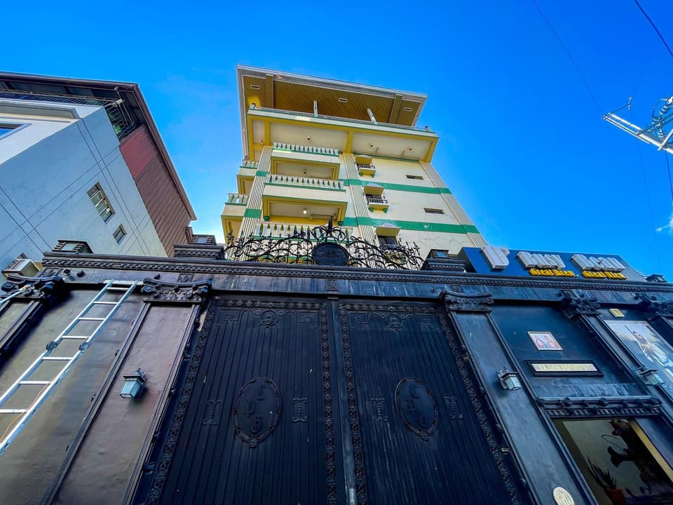 Chanel Paris Hotel powered by Cocotel Hotel in Taguig