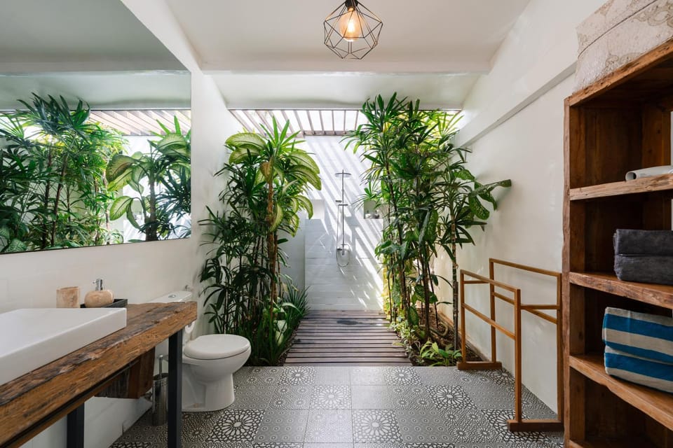 Shower, Toilet, Bathroom, towels, wardrobe