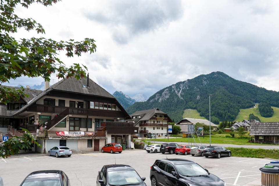 Property building, Day, Natural landscape, Mountain view, Parking