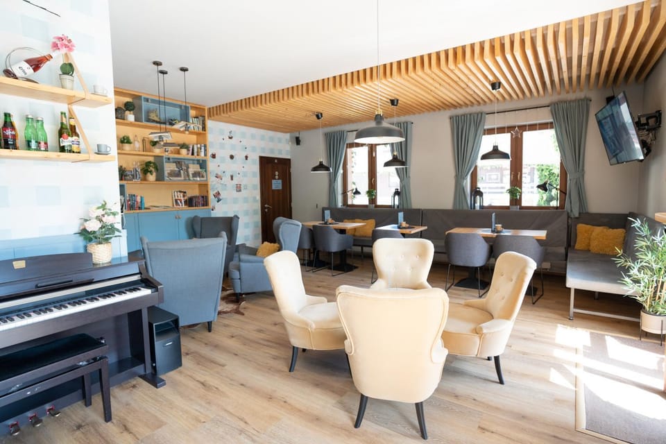 Lounge or bar