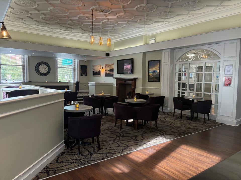Lounge or bar
