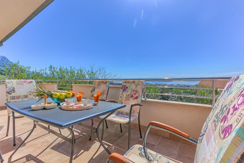 Balcony/Terrace, Garden view, Sea view