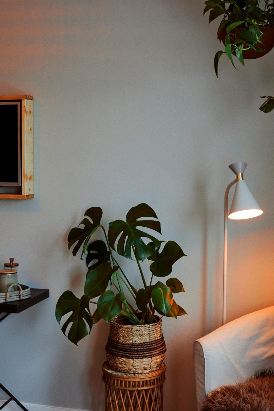 Bed, Seating area