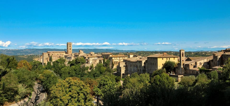 Neighbourhood, On site, City view