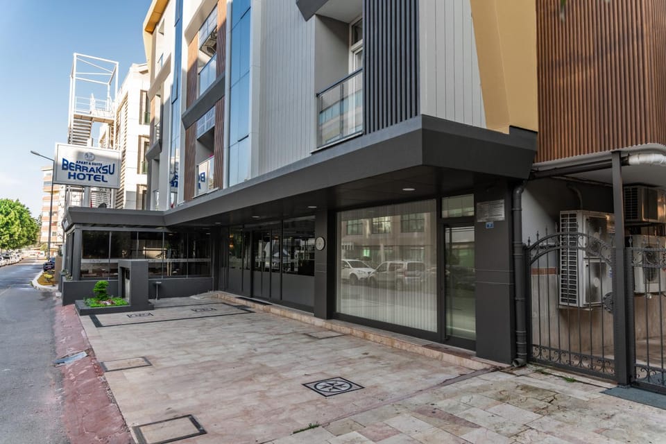 Property building, Day
