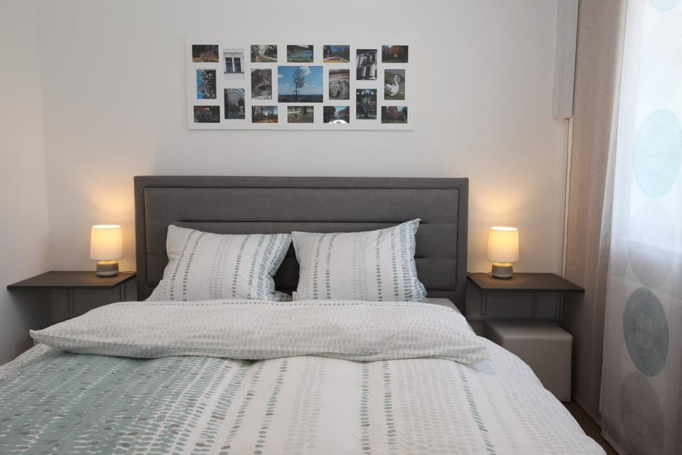 Bed, Decorative detail, Bedroom