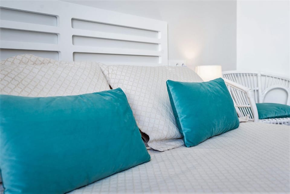 Bed, Decorative detail, Bedroom