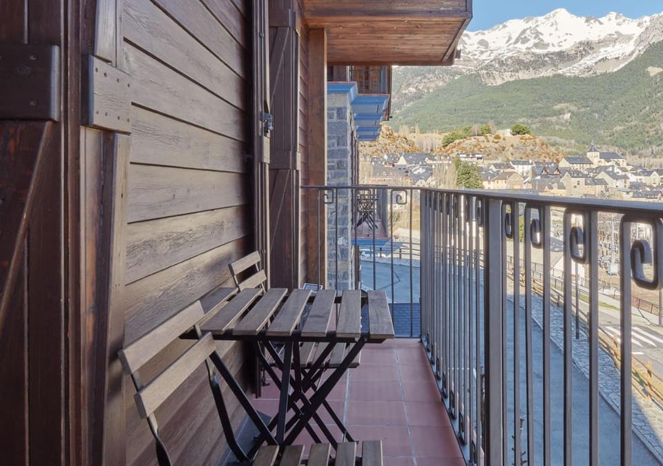 Apartahotel Tres Quiñones Apartment hotel in Sallent de Gállego