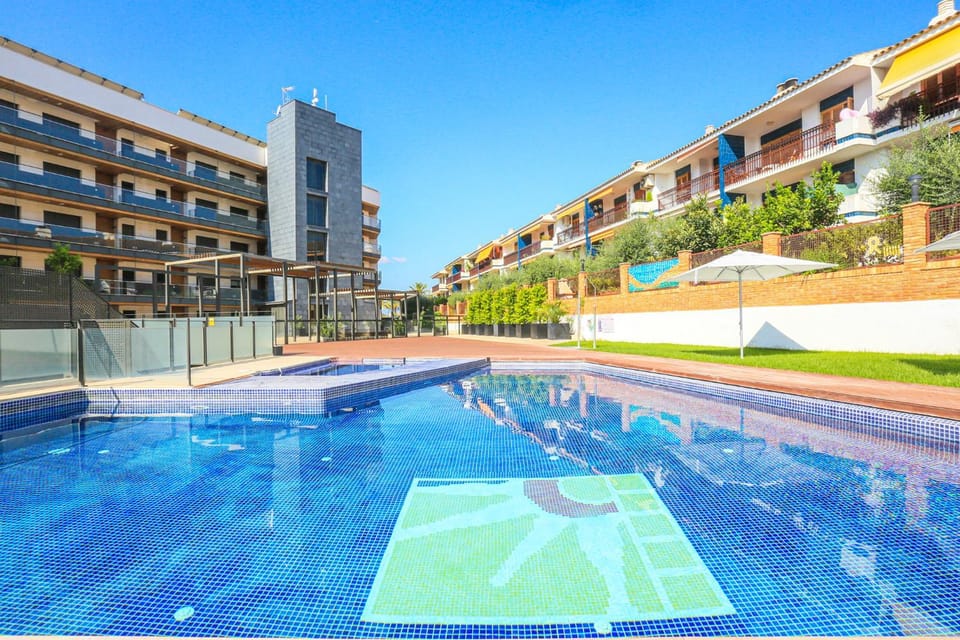 LITORAL COSTA DORADA - TROPICANA MAR Only families Apartment in Cambrils