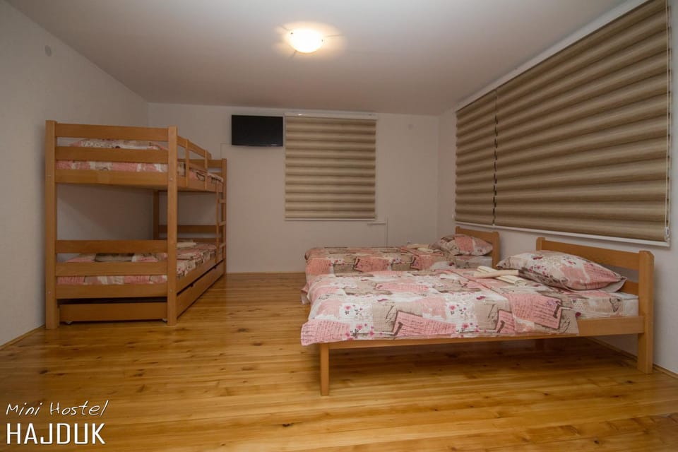 Bed, Bedroom, bunk bed