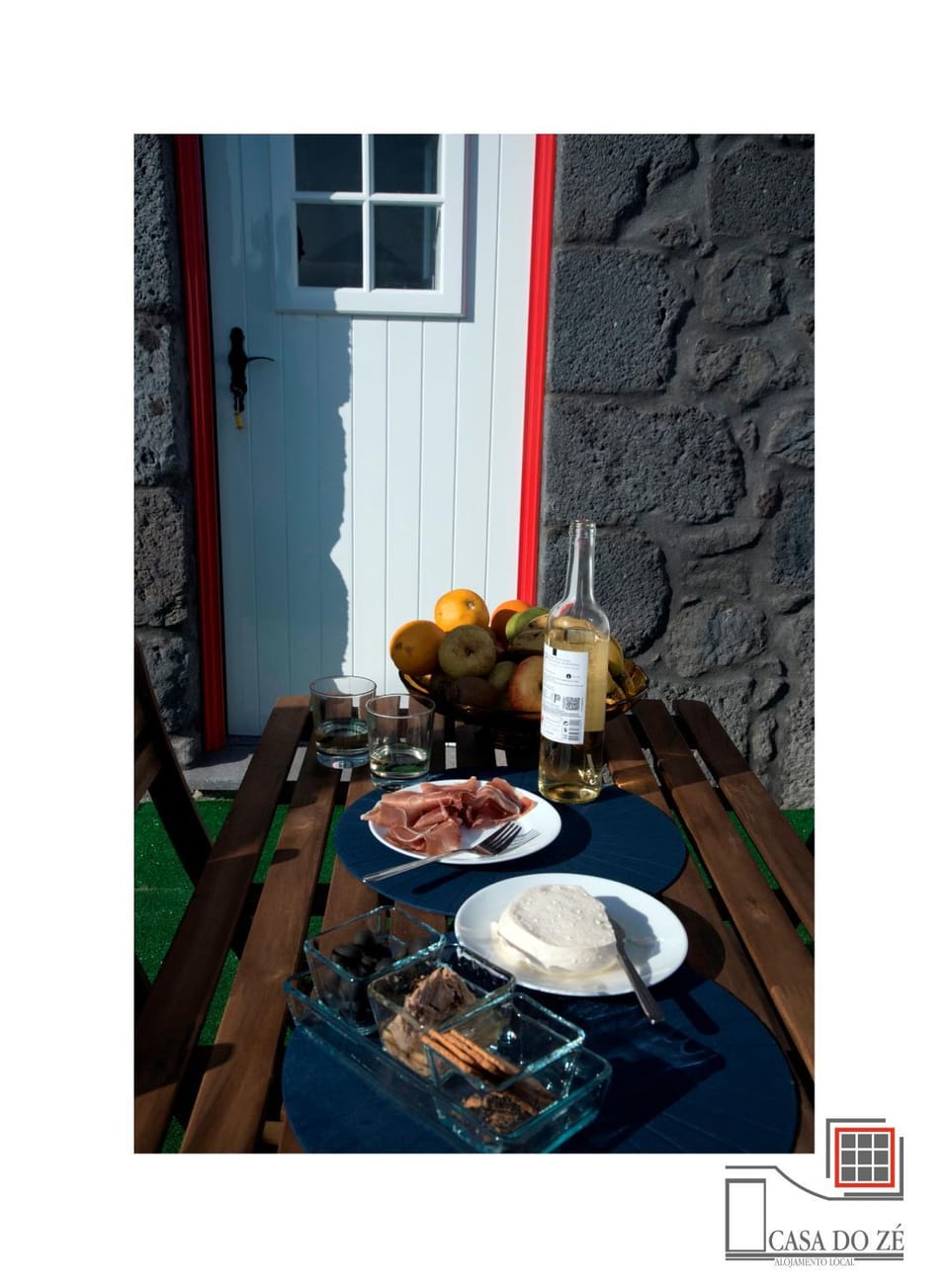 Patio, Dining area
