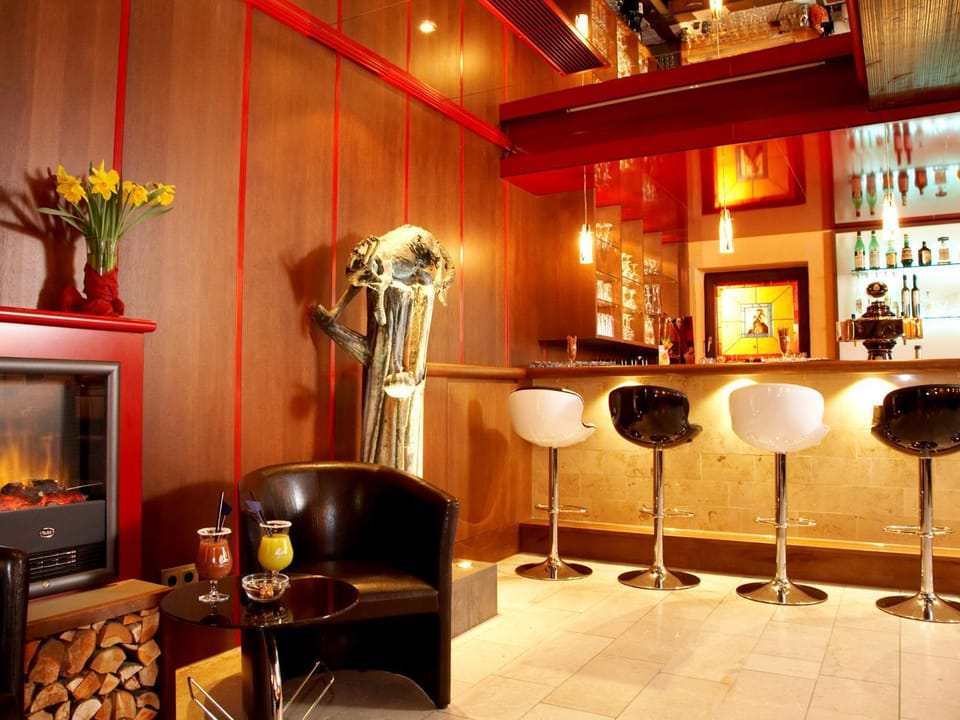 Lounge or bar