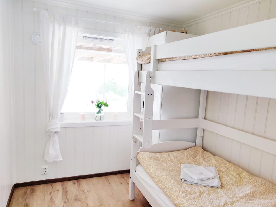 bunk bed