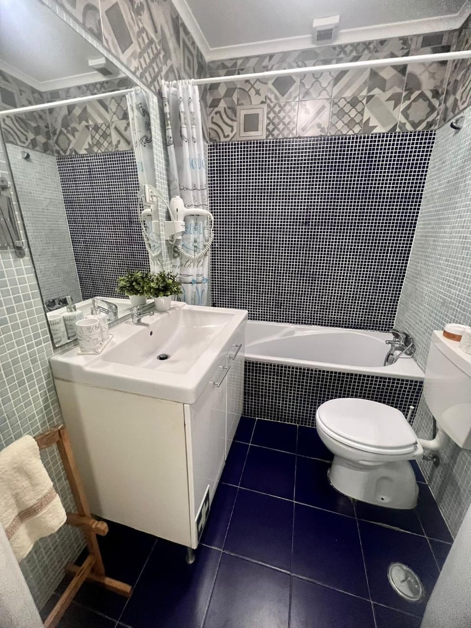 Graca Charming Apartment in Lisbon