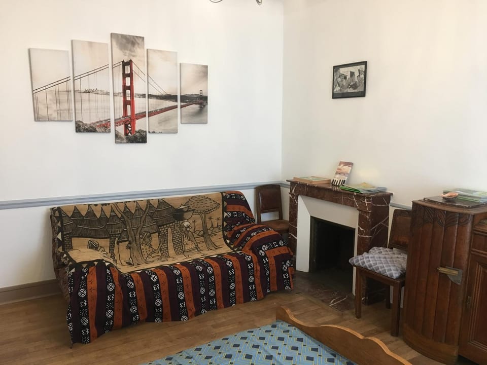Le Studio Gambetta Apartment in Centre-Val de Loire