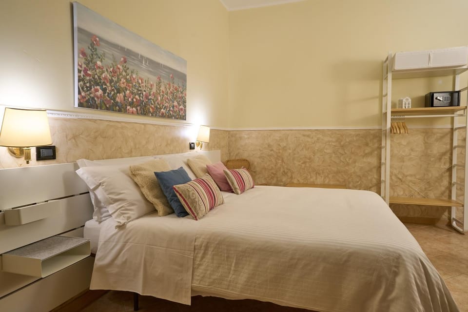 Bed, Photo of the whole room, Bedroom, furniture, safe, wardrobe, air conditioner