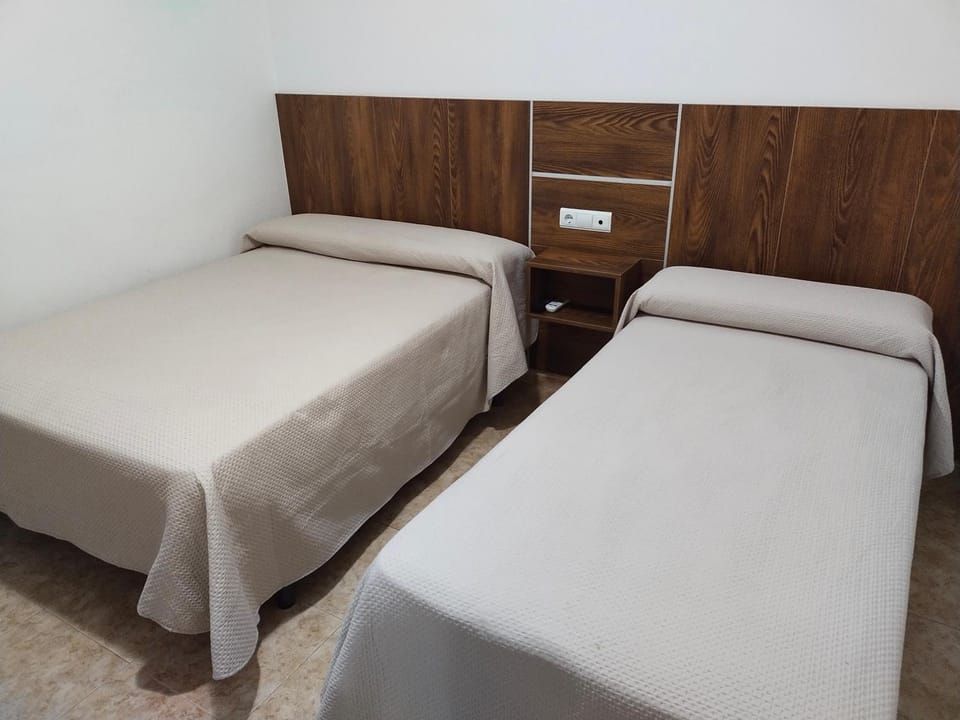 Hostal El Polígono Bed and Breakfast in Andalusia
