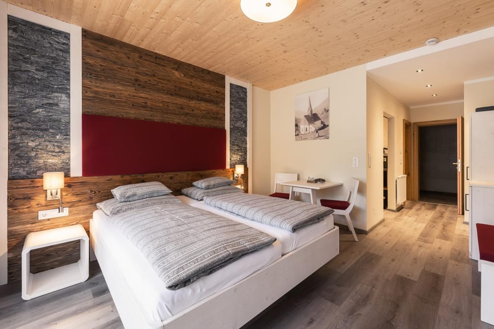 Bed, Photo of the whole room