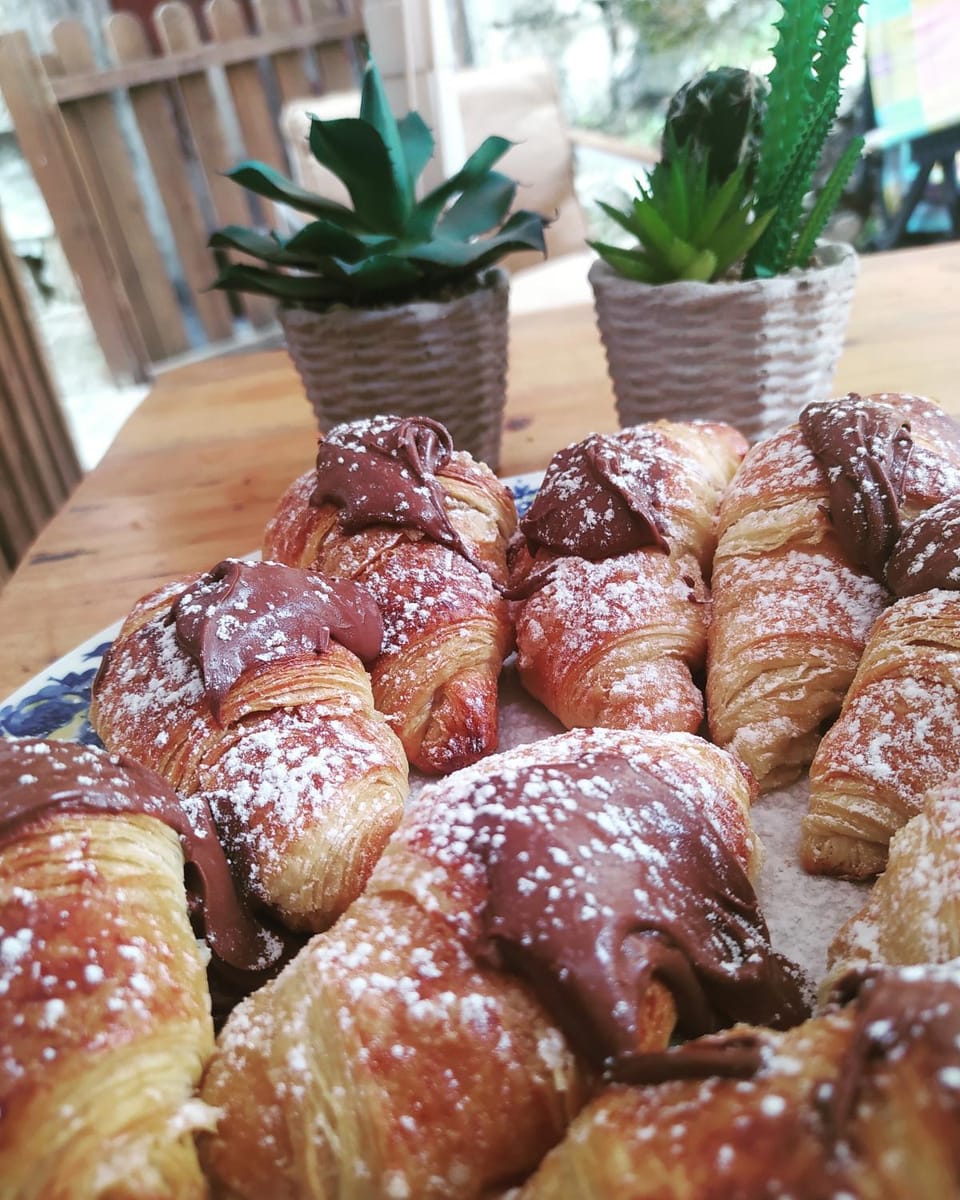 Food and drinks, Food, Breakfast, Continental breakfast