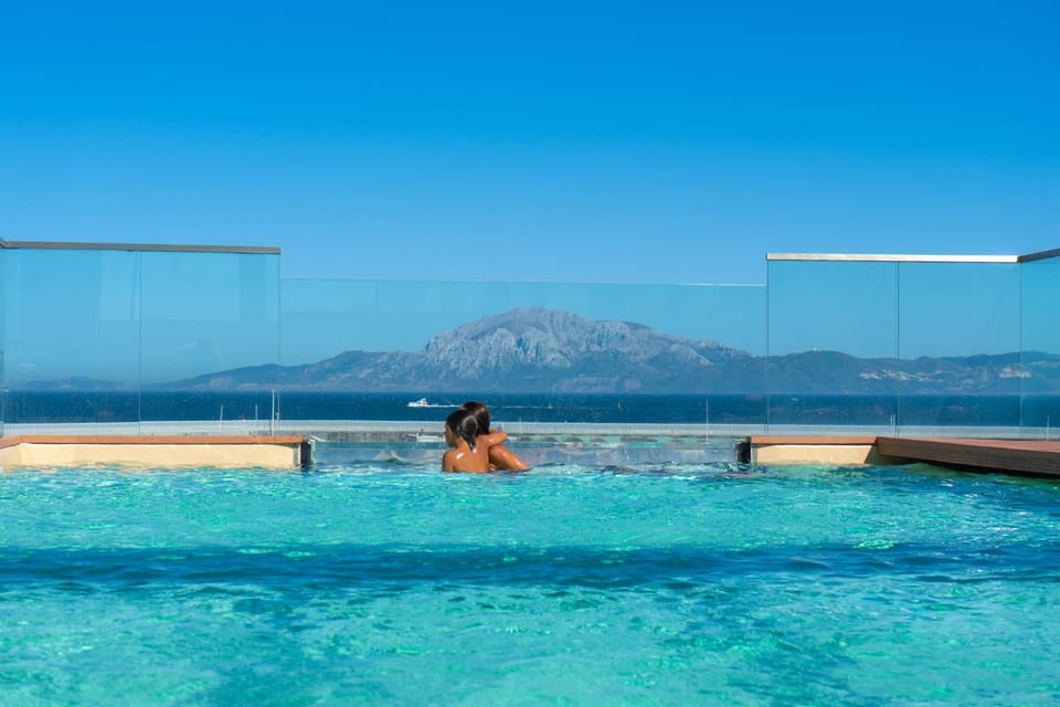Guests, Sea view, Swimming pool