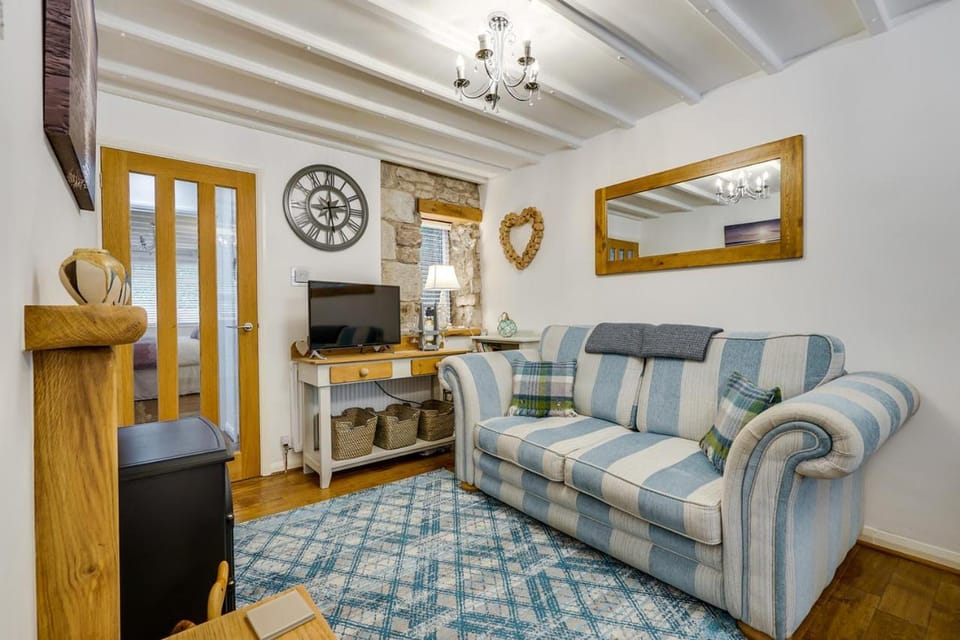 Coachhousebungalow House in England