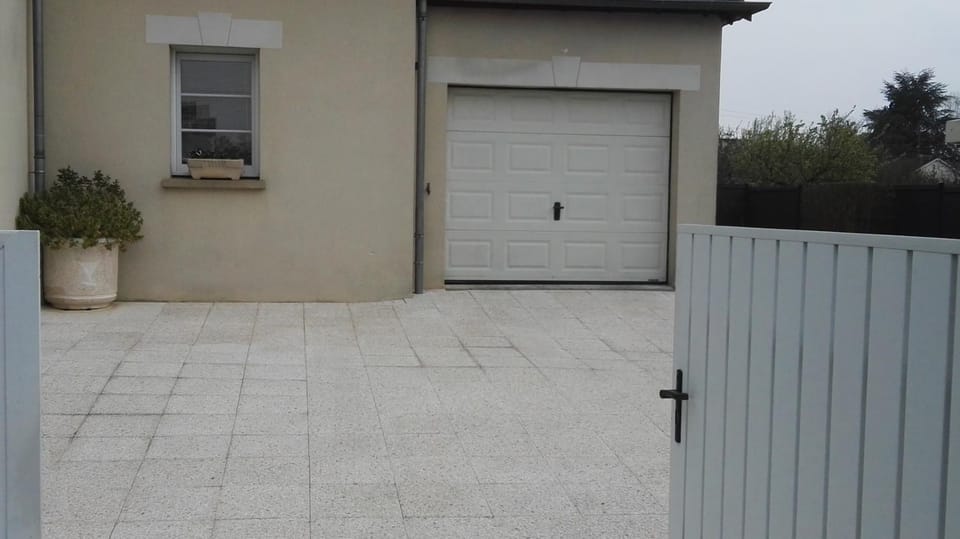 Property building, Facade/entrance, Other, Other