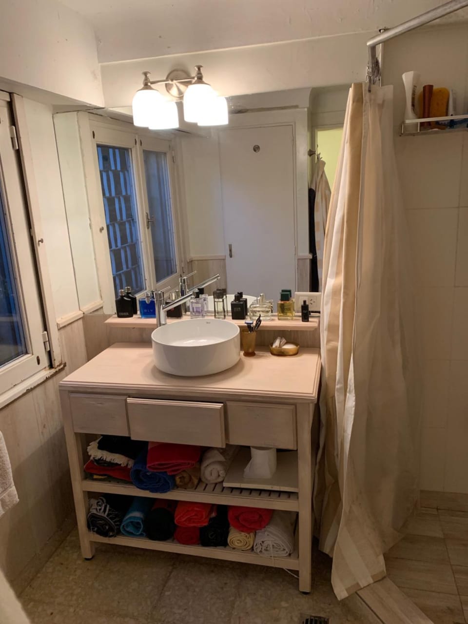 Shower, Bathroom, towels