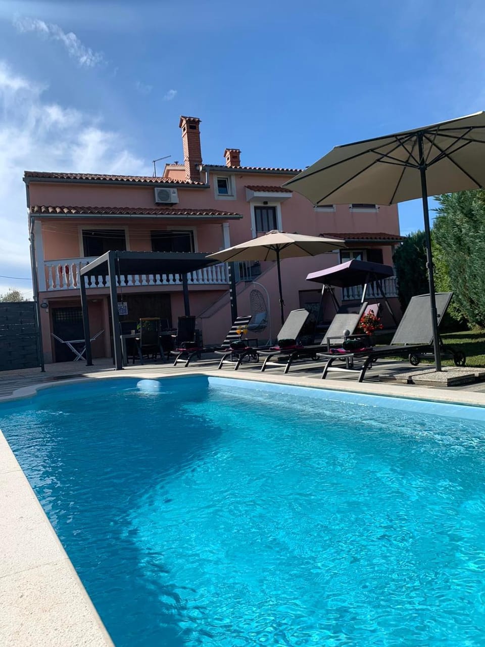 Property building, Swimming pool