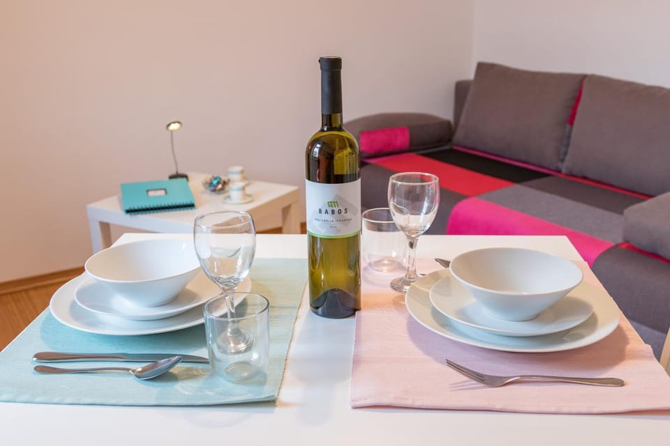 Dining area, Drinks
