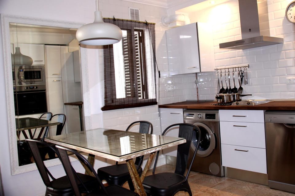 Alhóndiga Center Apartment in Seville
