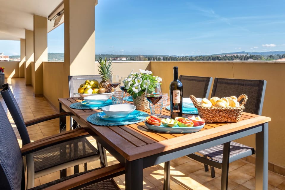 Balcony/Terrace, Balcony/Terrace