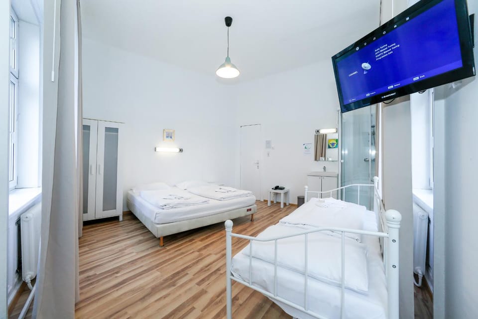 Timeout City Hotel, 5 min to city center, Self Check In Hotel in Vienna
