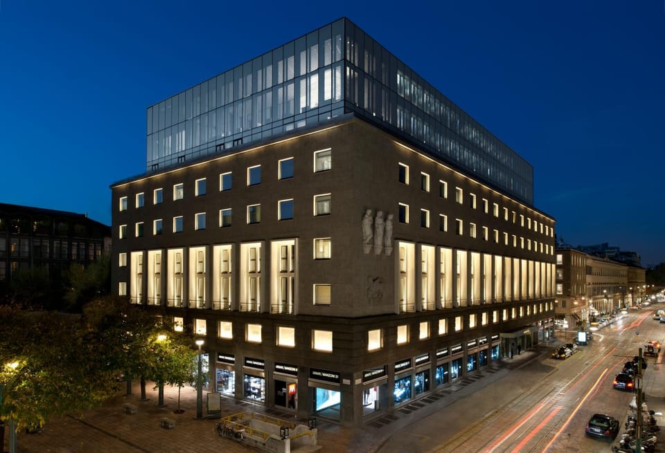 Facade/entrance, Bird's eye view