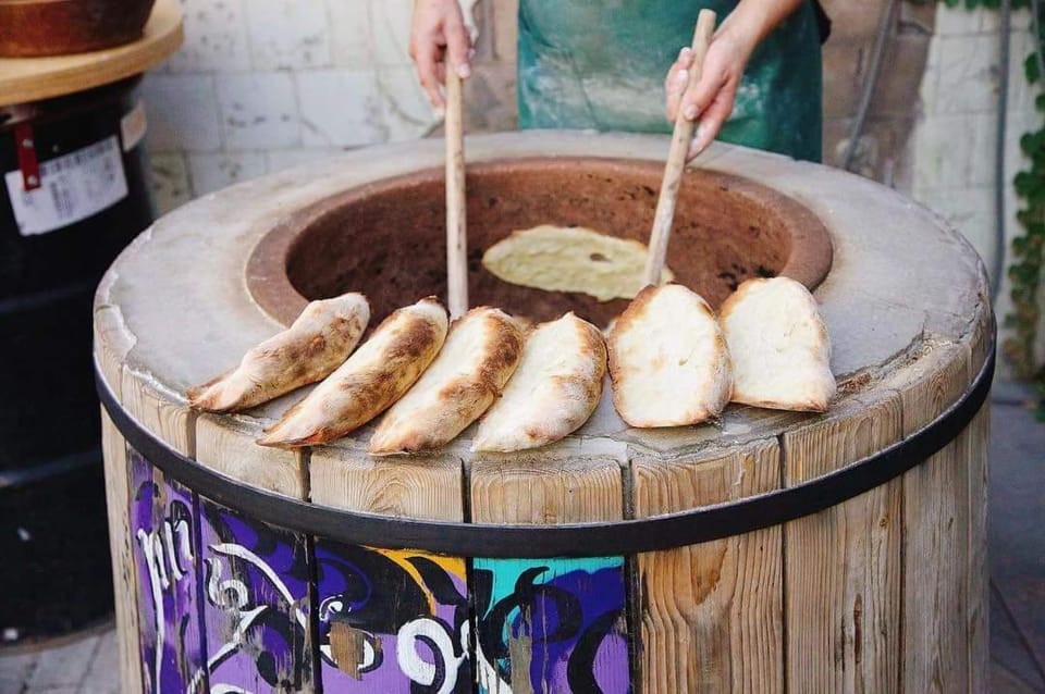 BBQ facilities, Food and drinks, Food