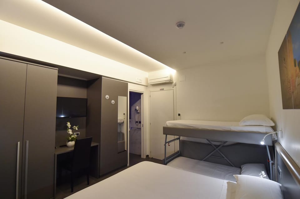 Pompei Inn Ruins B&B Luxury Suite Bed and Breakfast in Pompeii