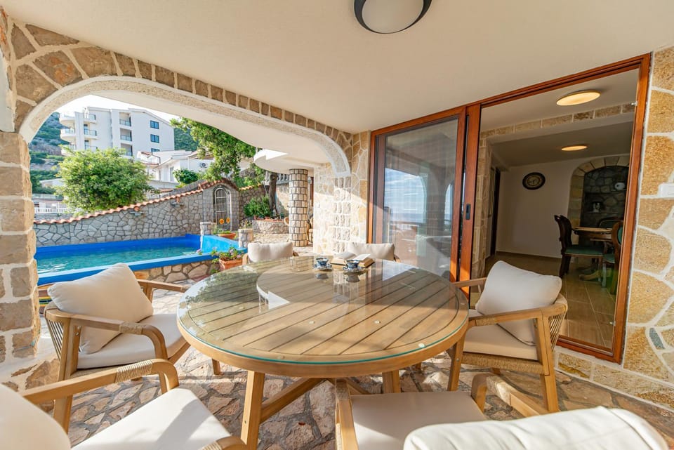 Vila Dora Apartment in Ulcinj Municipality