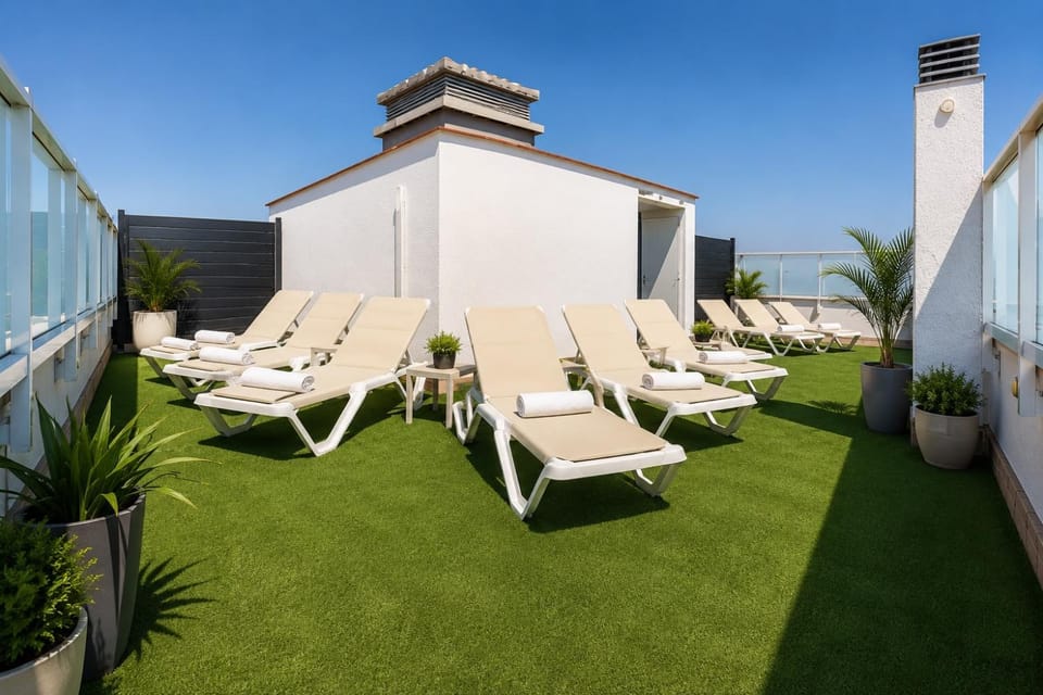 Hôtel le Canetois Hotel in Canet-en-Roussillon