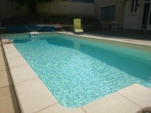 Swimming pool, Swimming pool