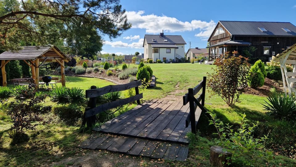 Property building, Spring, Day, Natural landscape, Garden, Garden view