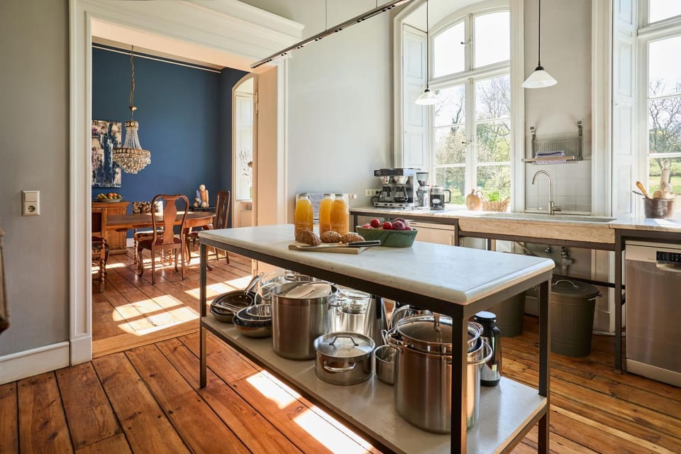 Kitchen or kitchenette, Food