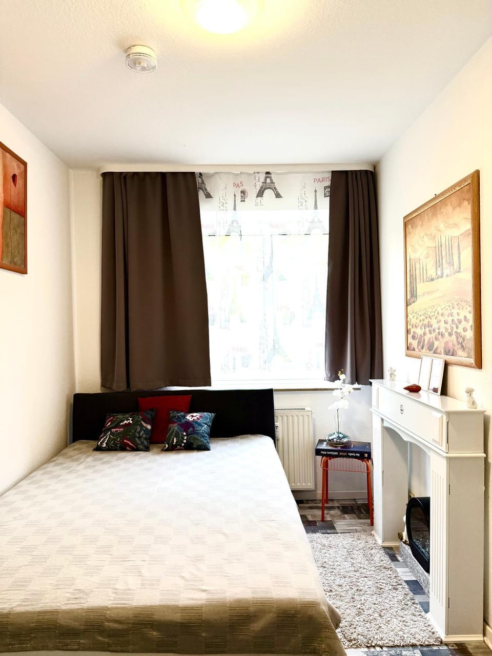 Welcome to Messe! Two-bedroom SmartApartment &Balcony Apartment in Lower Saxony, Germany